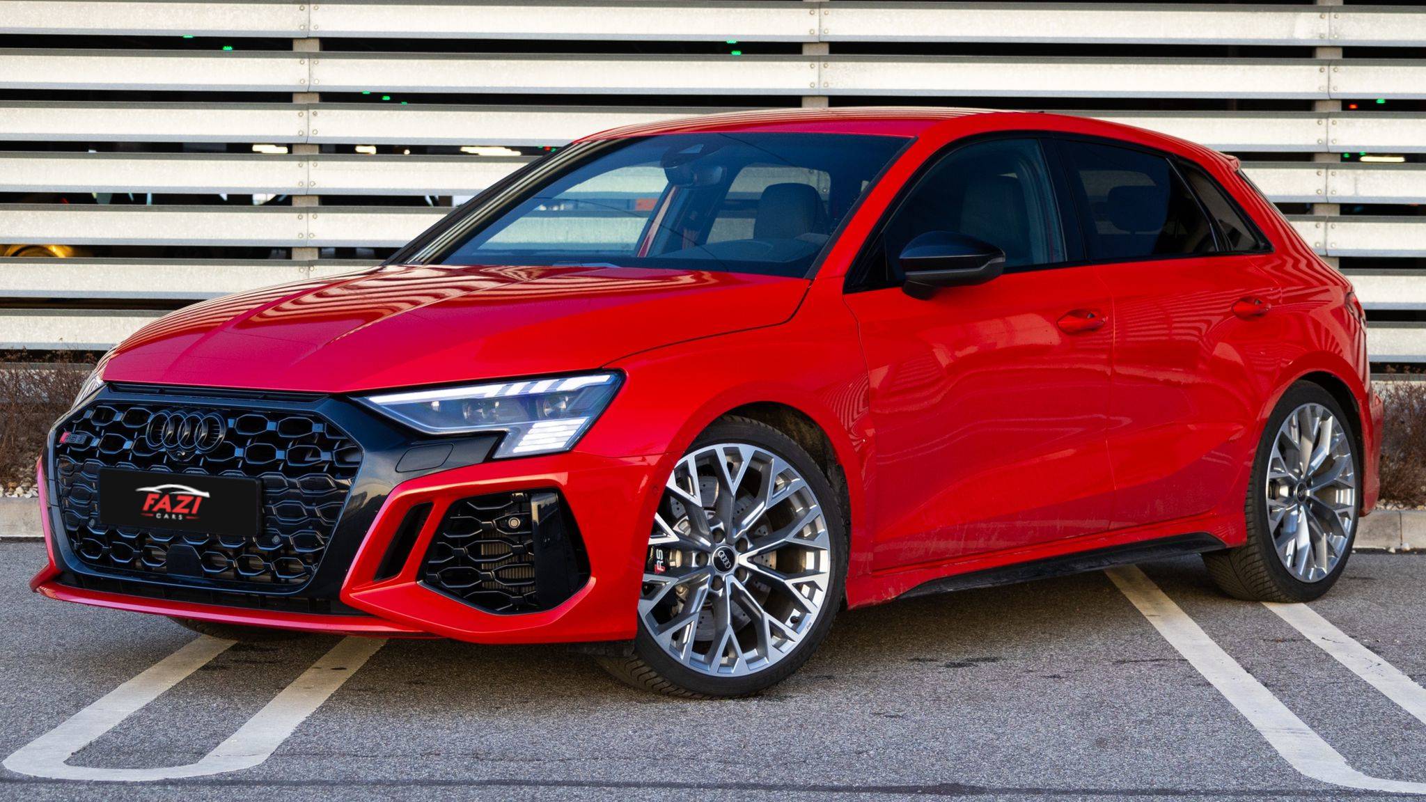 Audi RS3 Czerwona