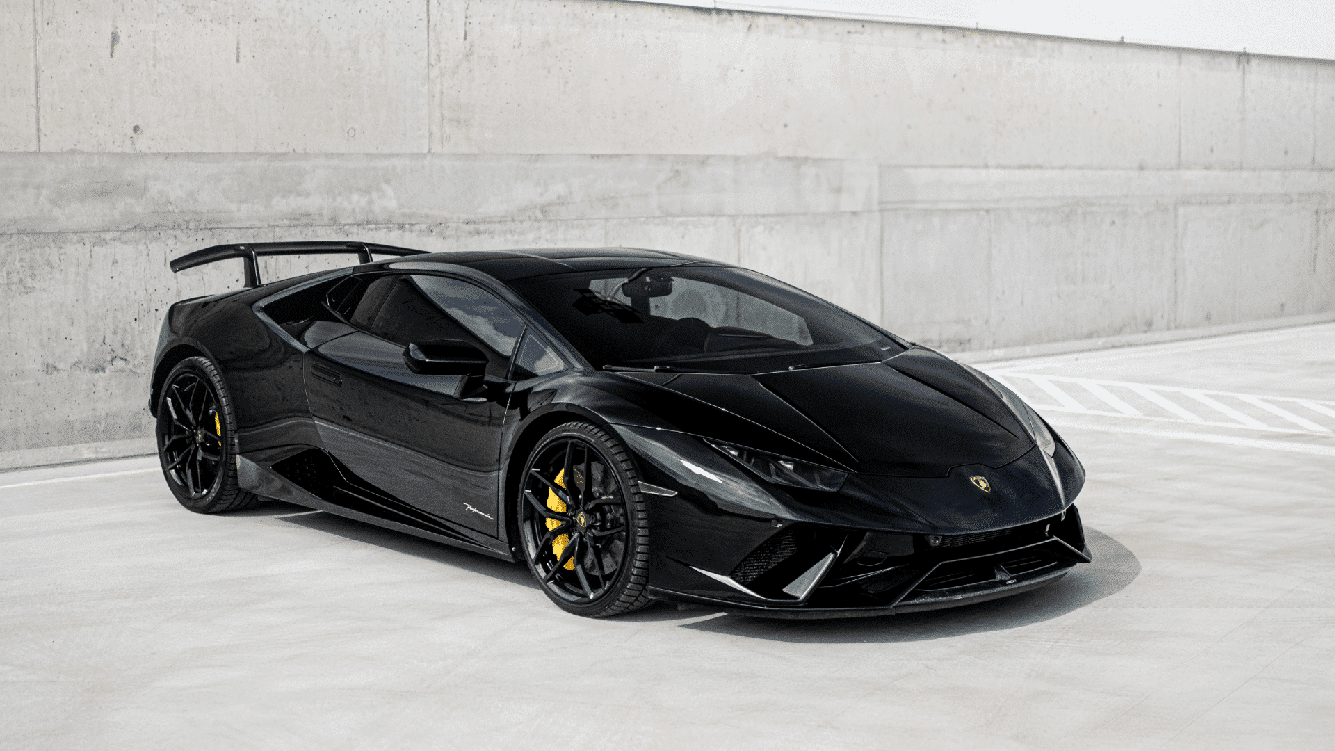 Wypożyczalnia samochodów sportowych i luksusowych