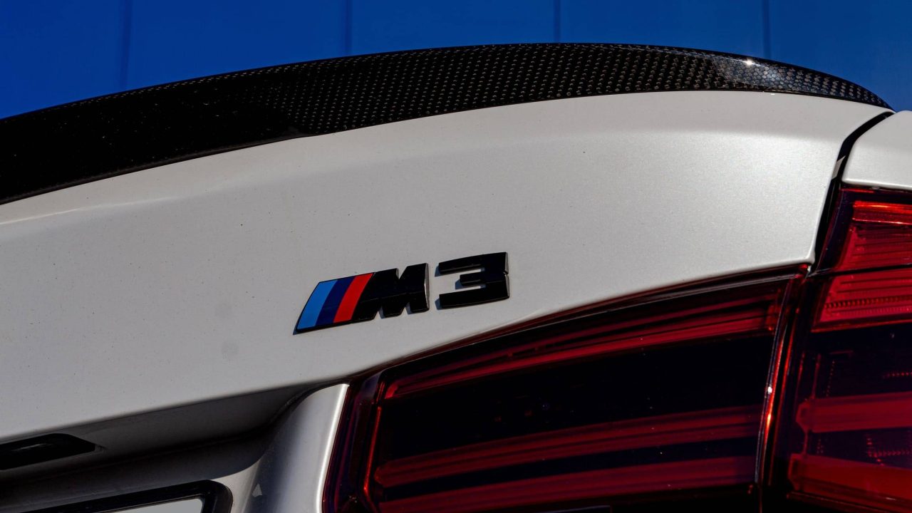 BMW M3 COMPETITION (12)