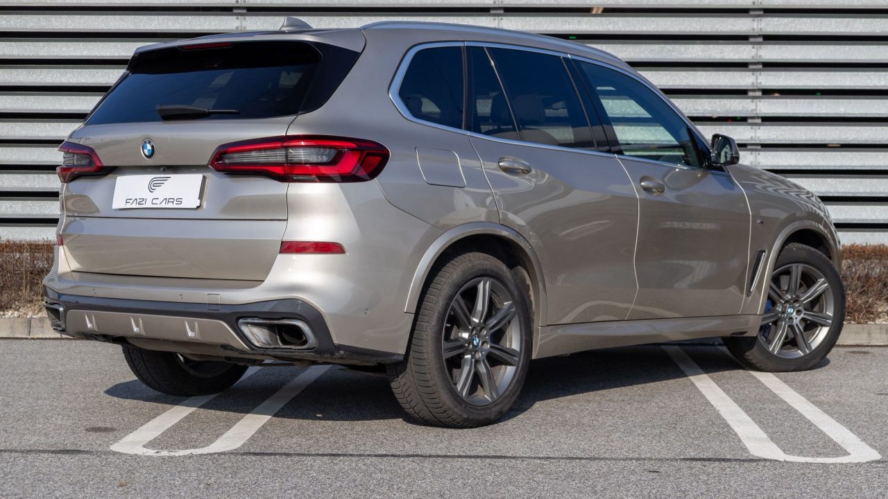 BMW X5 M50d