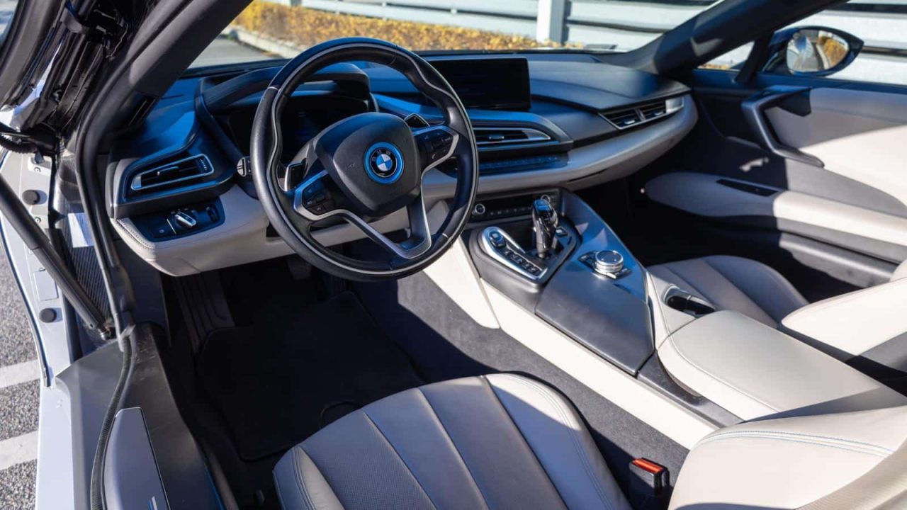 BMW i8