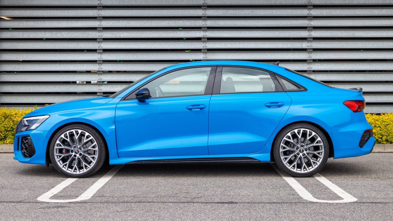 Audi RS3 Niebieska