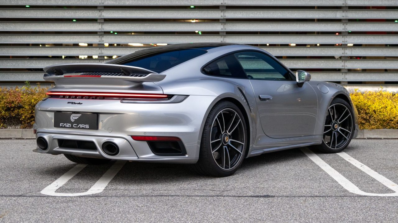 Porsche 911 Carrera Turbo