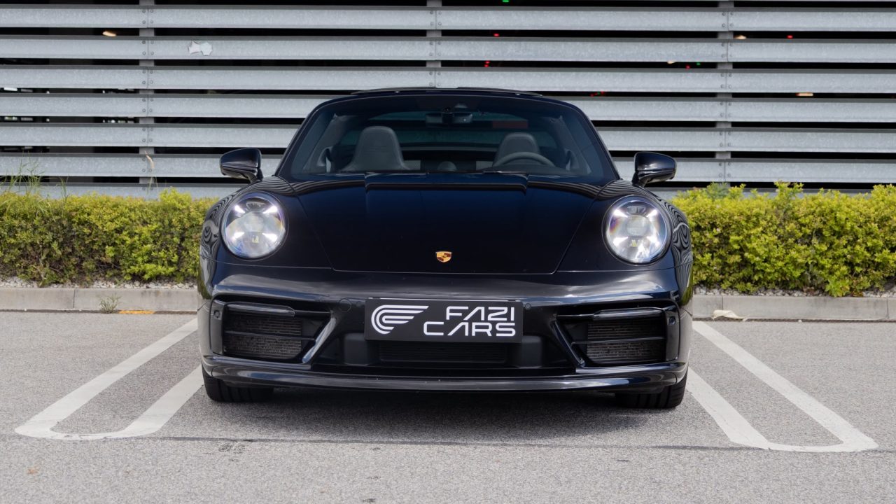 Porsche 911 GTS Targa