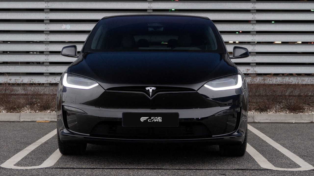 Tesla X Plaid