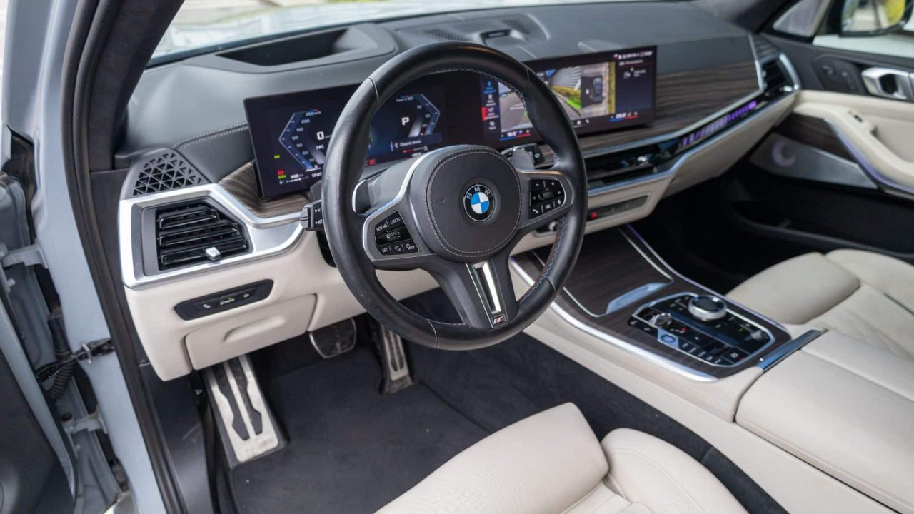 bmw-x6-m60i-06