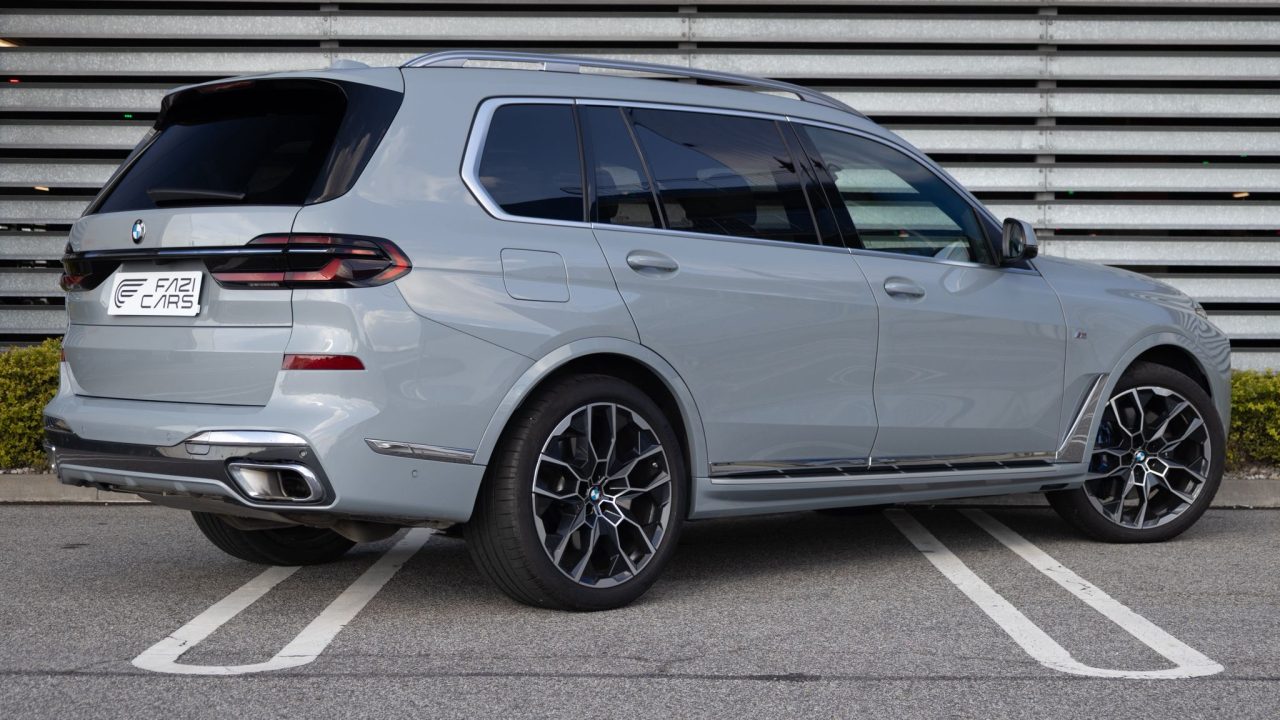 bmw-x7-40d-03