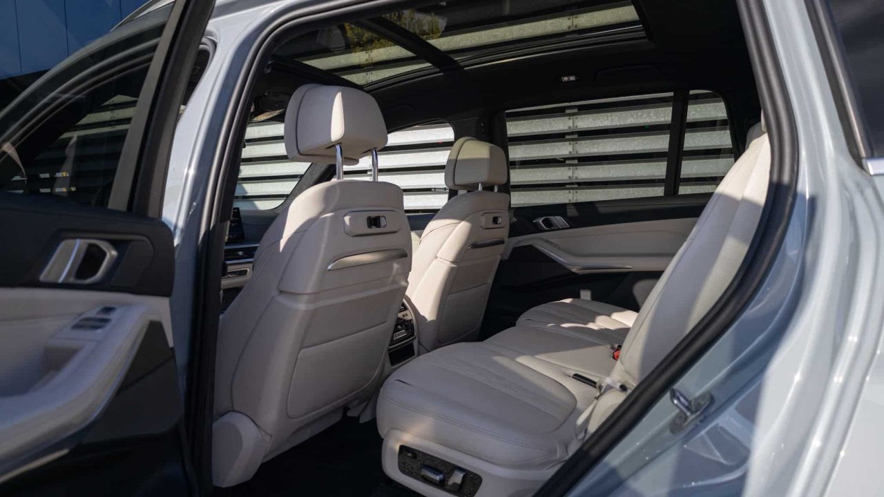 bmw-x7-40d-06